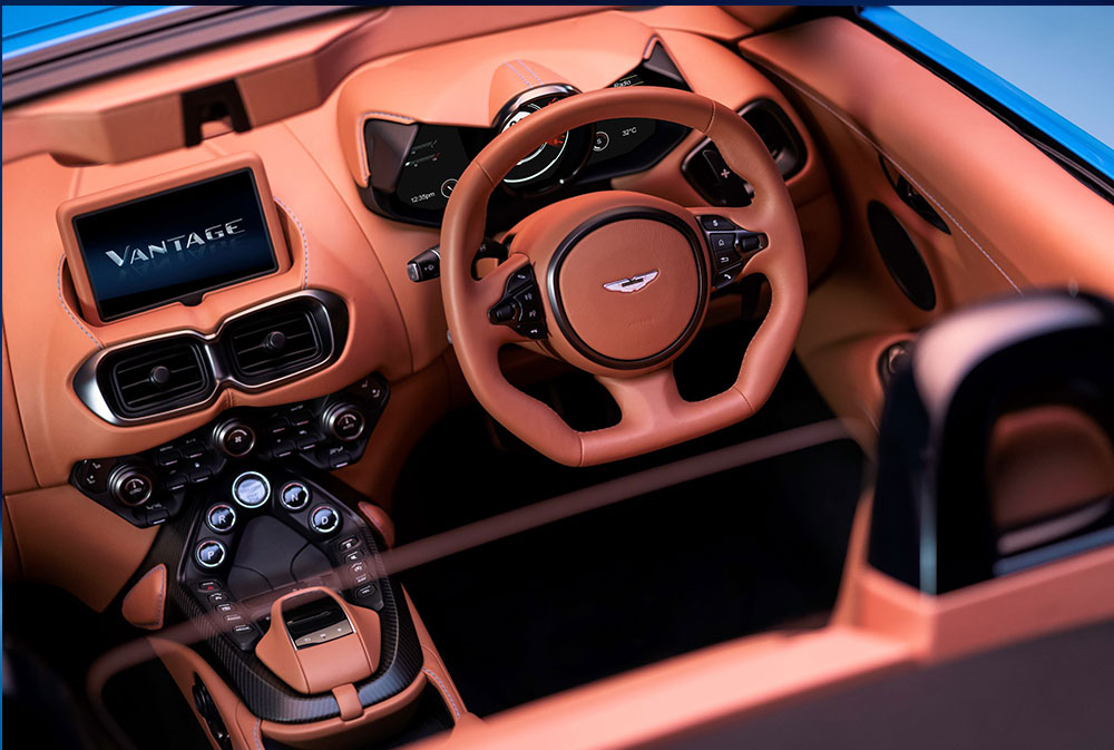 Vantage Roadster, المزج بين القوة وديناميكية القيادة