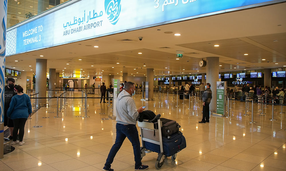 حركة الركاب عبر مطارات أبوظبي تبلغ 4.7 ملايين مسافر في الربع الثالث