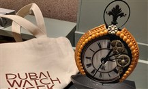 "أسبوع الساعات دبي": حتى الشوكولاته تحوّلت إلى ساعة ميكانيكية فاخرة