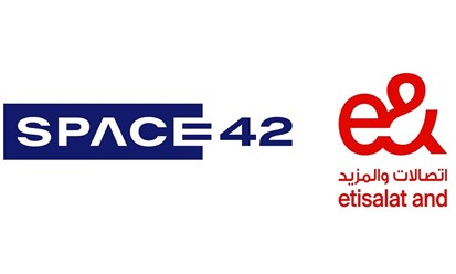 "سبيس 42" و"إي آند": اتفاقية للتعاون بمجال الاتصال المباشر والأقمار الصناعية
