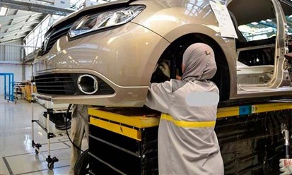 مصر: 3 اتفاقات إطارية لتصنيع السيارات مع شركات محلية وعالمية
