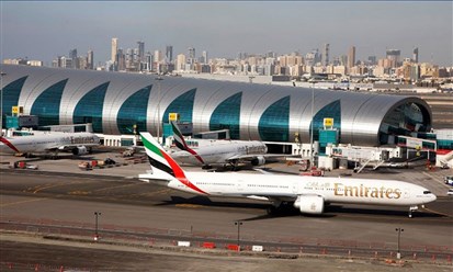 مطار دبي يشهد أول تراجع سنوي لأعداد المسافرين