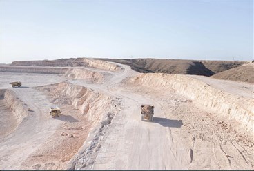 شراكة عُمانية - كازاخستانية تعيد النحاس إلى قلب استراتيجية التعدين