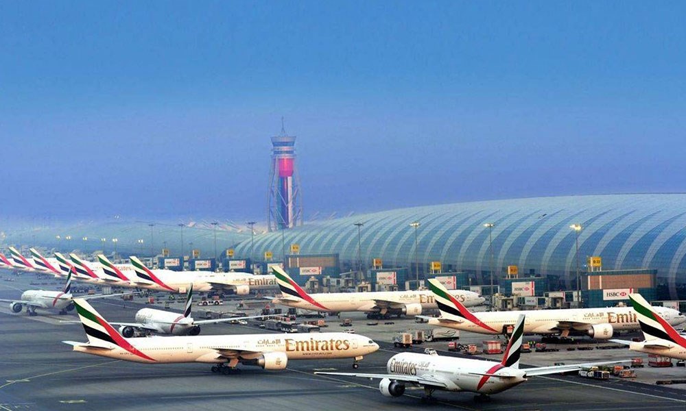 مطارات دبي تعلّق الرحلات الجوية من وإلى إيران