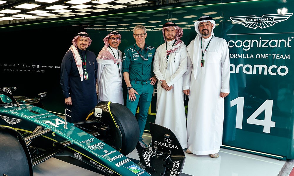 "الخطوط السعودية" شريك الطيران الرسمي لفريق "آستون مارتن أرامكو كوجنيزانت" لسباقات فورمولا 1 في موسم 2023