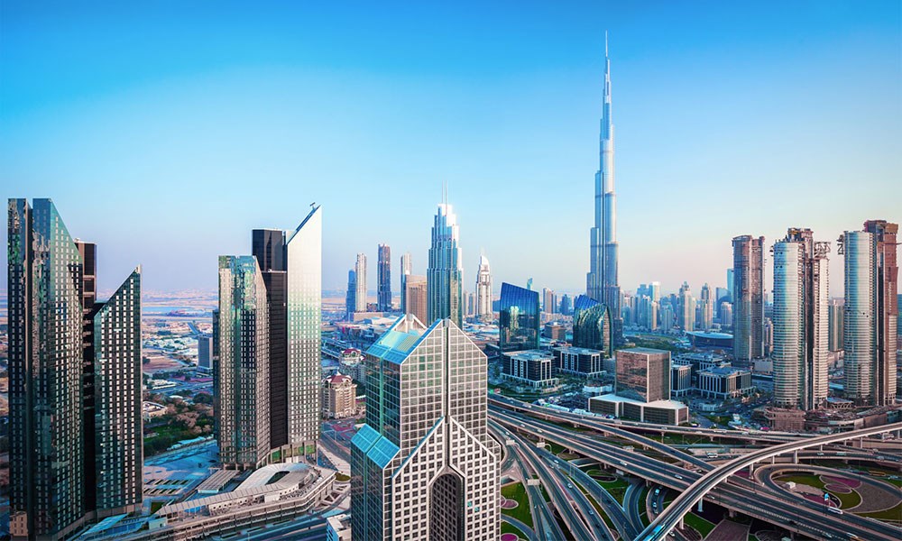 إنتاج القطاع الخاص غير النفطي يسجل نمواً في الإمارات