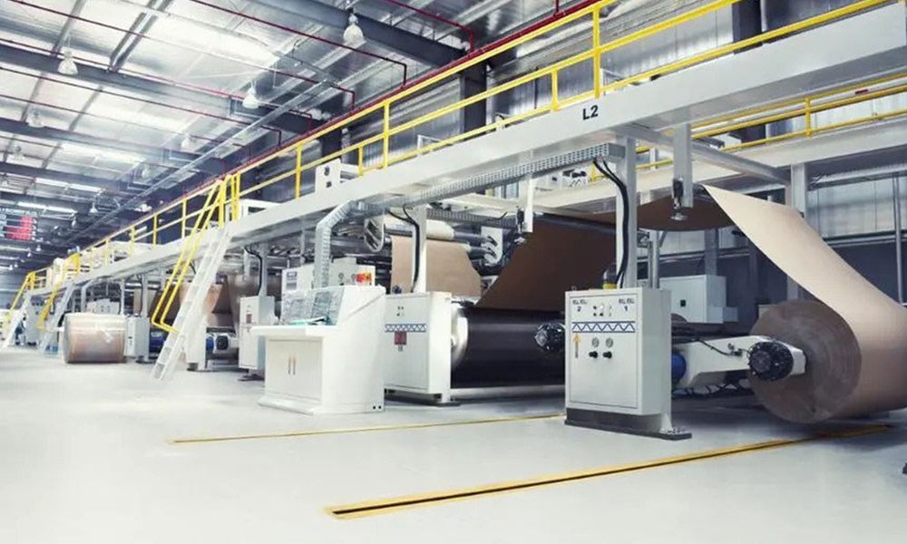 "يونيفرسال للصناعات الورقية" الإماراتية: خطط استثمارية بـ55 مليون درهم لزيادة الطاقة الإنتاجية للشركة