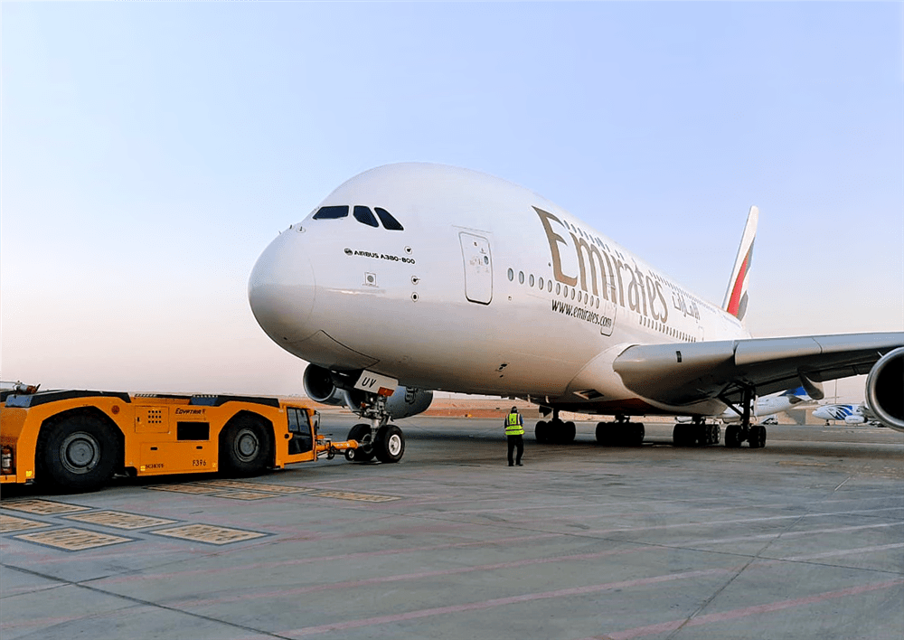 طيران الإمارات: طائرة A380 إلى جوانزو والقاهرة وأمستردام