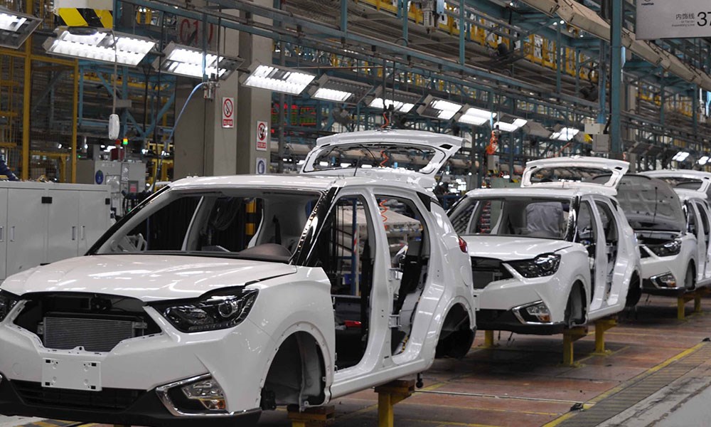 تراجع مبيعات السيارات بالصين للشهر الـ 17 على التوالي