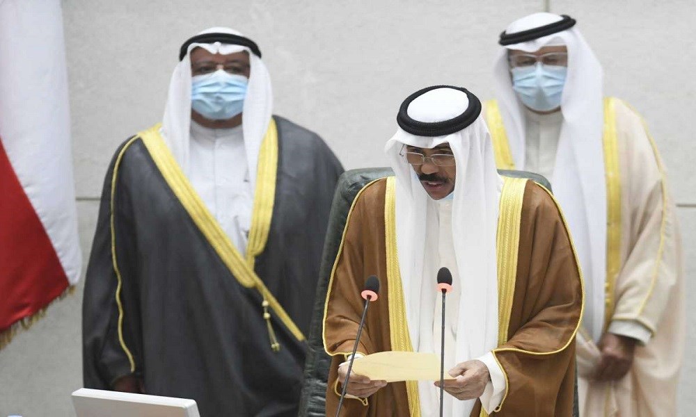 الكويت على منعطف: عهد جديد تحديات مزمنة