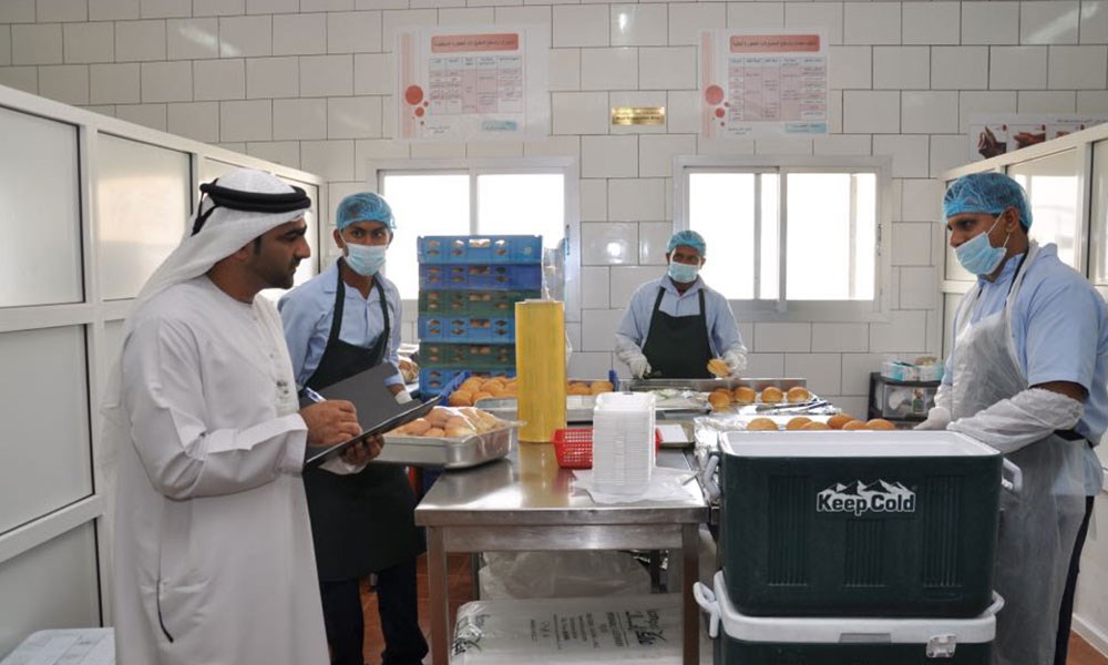 الإمارات: 836 منشأة غذائية تنضم إلى "برنامج الشارقة لسلامة الغذاء" في 2021