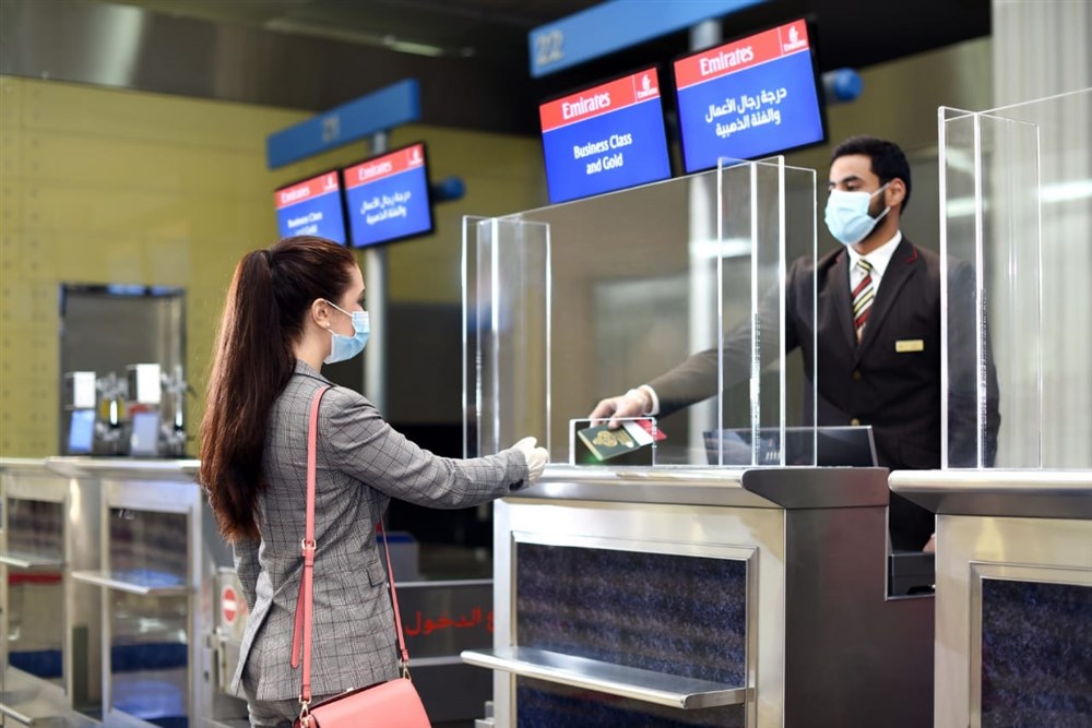 طيران الإمارات وهيئة الصحة: تعاون رقمي في سجلات "كوفيد-19" للمسافرين