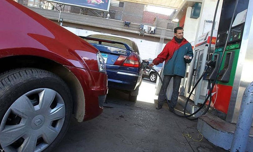 مصر تحاول إنقاذ موازنتها بتخفيف دعم الوقود