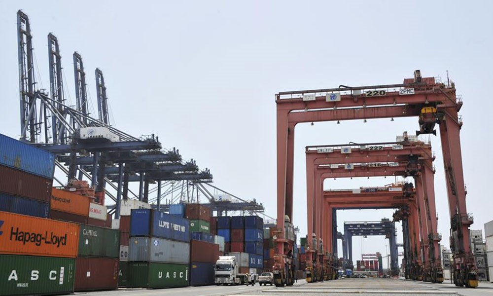 سلطنة عمان: مناولة البضائع ترتفع بنسبة 14 في المئة في ميناء صحار