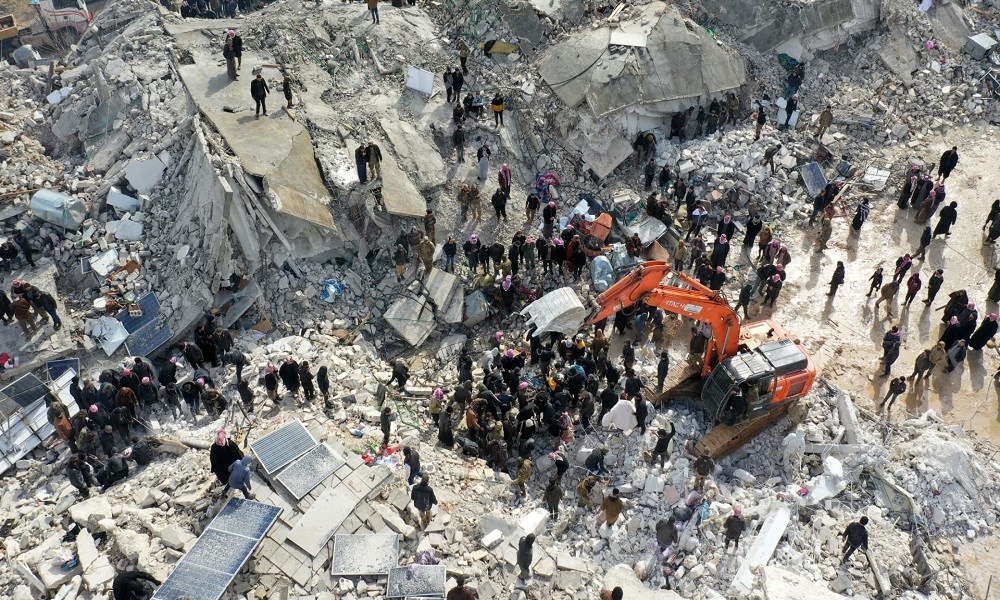زلزال تركيا وسوريا: الخسائر البشرية قاسية..  والاقتصادية أكثر من مليار دولار
