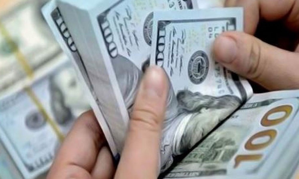 مصرف لبنان يحدد صرف الدولار بـ 3200 ليرة للتحويلات الإلكترونية