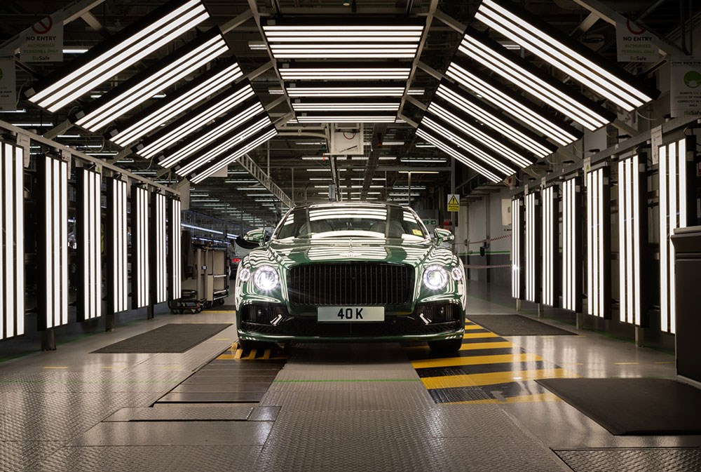 Bentley تنتج النسخة 40,000 من طراز Flying Spur