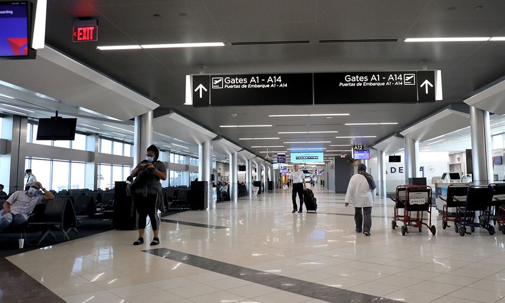 شركات الطيران في الشرق الأوسط تسجل انتعاشاً في حركة المسافرين خلال نوفمبر الماضي