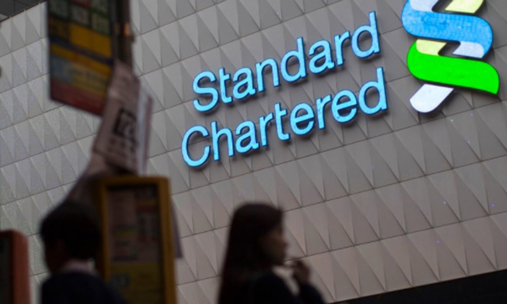 بنك ستاندرد تشارترد ينفّذ أول صفقة إعادة شراء "توظيف إيرادات" حسب معايير الحوكمة