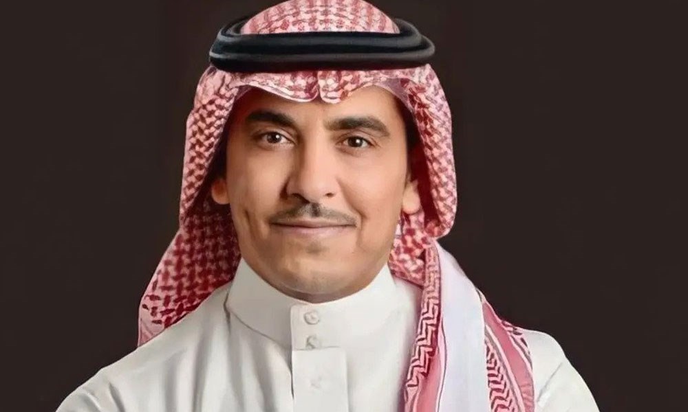 من الصحافة الى الوزارة: سلمان الدوسري يقود التحول الاعلامي السعودي