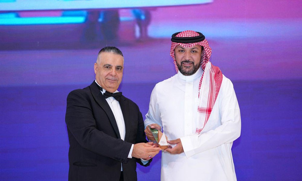 "stc" السعودية تفوز بجائزة أفضل شركة في مجال الاستدامة في الشرق الأوسط 2023