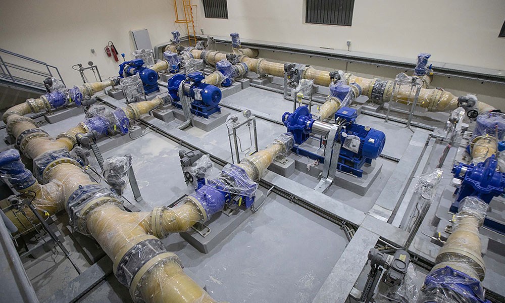 "مياه دبي" تنهي تنفيذ مشروع محطة ضخ المياه في "مجمّع محمد بن راشد للطاقة الشمسية"
