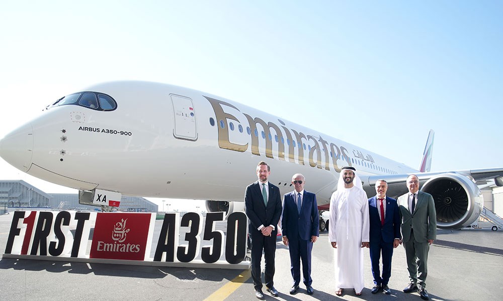 "طيران الإمارات" تكشف رسمياً عن طائرتها الجديدة "إيرباص A350-900" في دبي