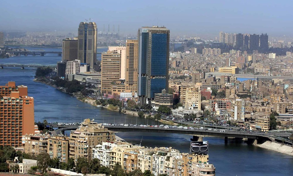 مصر تقرّ ميزانيتها العامة بقيمة 136.4 مليار دولار