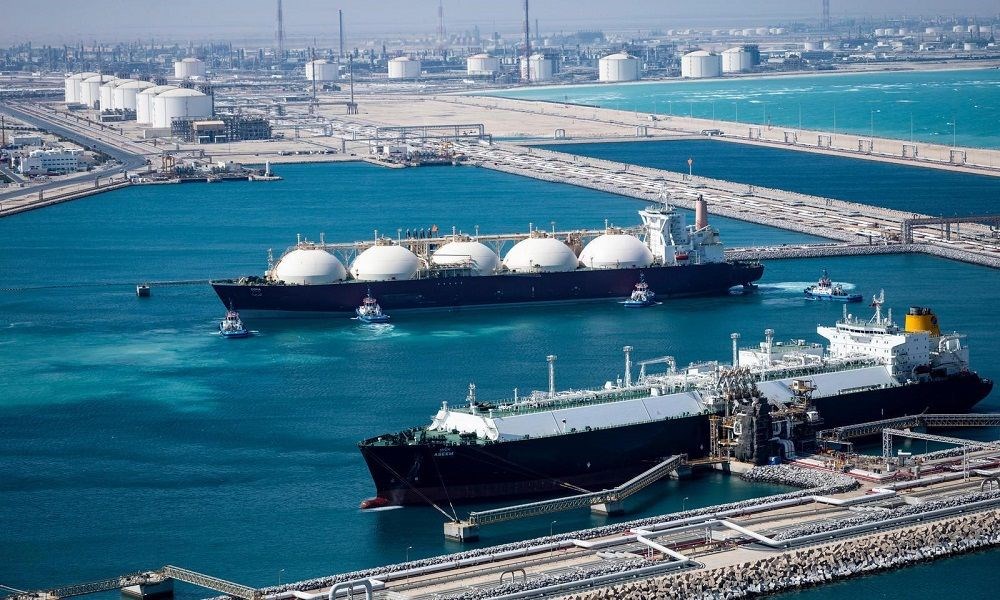 الغاز المسال في 2025:  وفرة الإمدادات تعيد تشكيل السوق… وأوروبا تتصدر الطلب العالمي