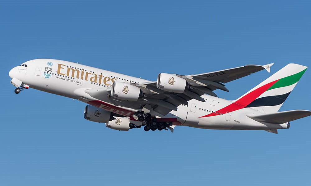 "طيران الإمارات" توقع اتفاقيتي رمز و"انترلاين" مع "سبايس جيت"