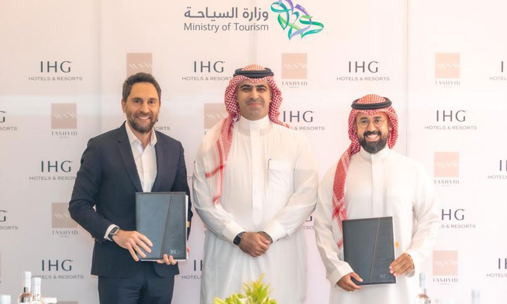 السعودية: اتفاقية لافتتاح 12 فندقاً جديداً وأولها في 2025