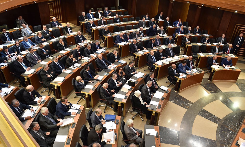 البرلمان اللبناني يشرّع في ظل كورونا