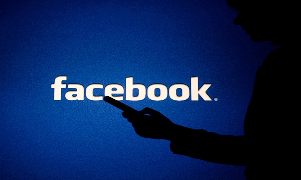 هل تجفّف أبل موارد فايسبوك بتحصين خصوصية المستخدمين؟