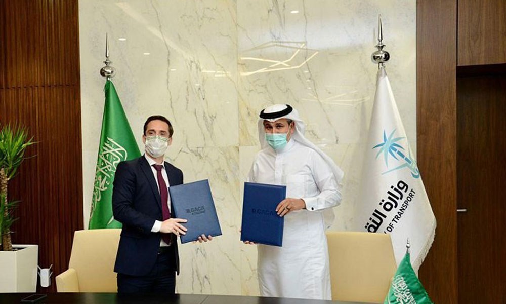 وزير النقل السعودي يوقّع اتفاقية تعاون مع نظيره الفرنسي في مجال الطيران المدني