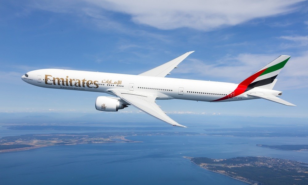 شركات الطيران الإماراتية تستأنف رحلاتها جزئياً