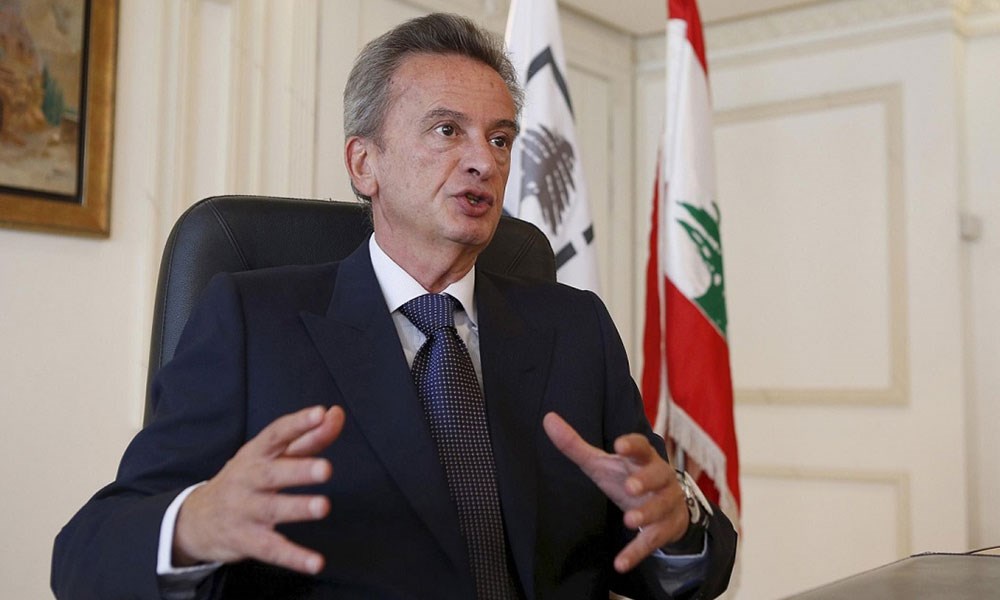 حاكم "مصرف لبنان" يردّ على القاضية عون