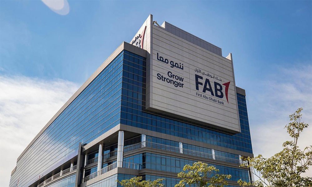 بنك أبو ظبي الأول : 2.4 مليار درهم أرباح الفصل الثاني